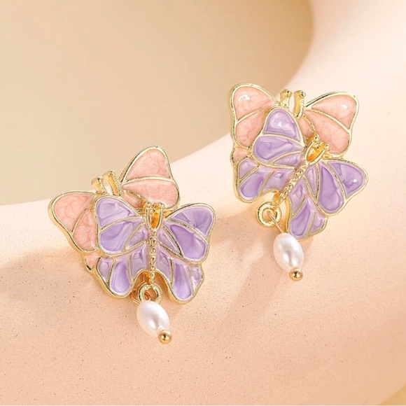 Cuddling Butterflies- Pink Purple Pastel Layered Kissing White Pearl Gold Dangle - Picture 10 of 16
